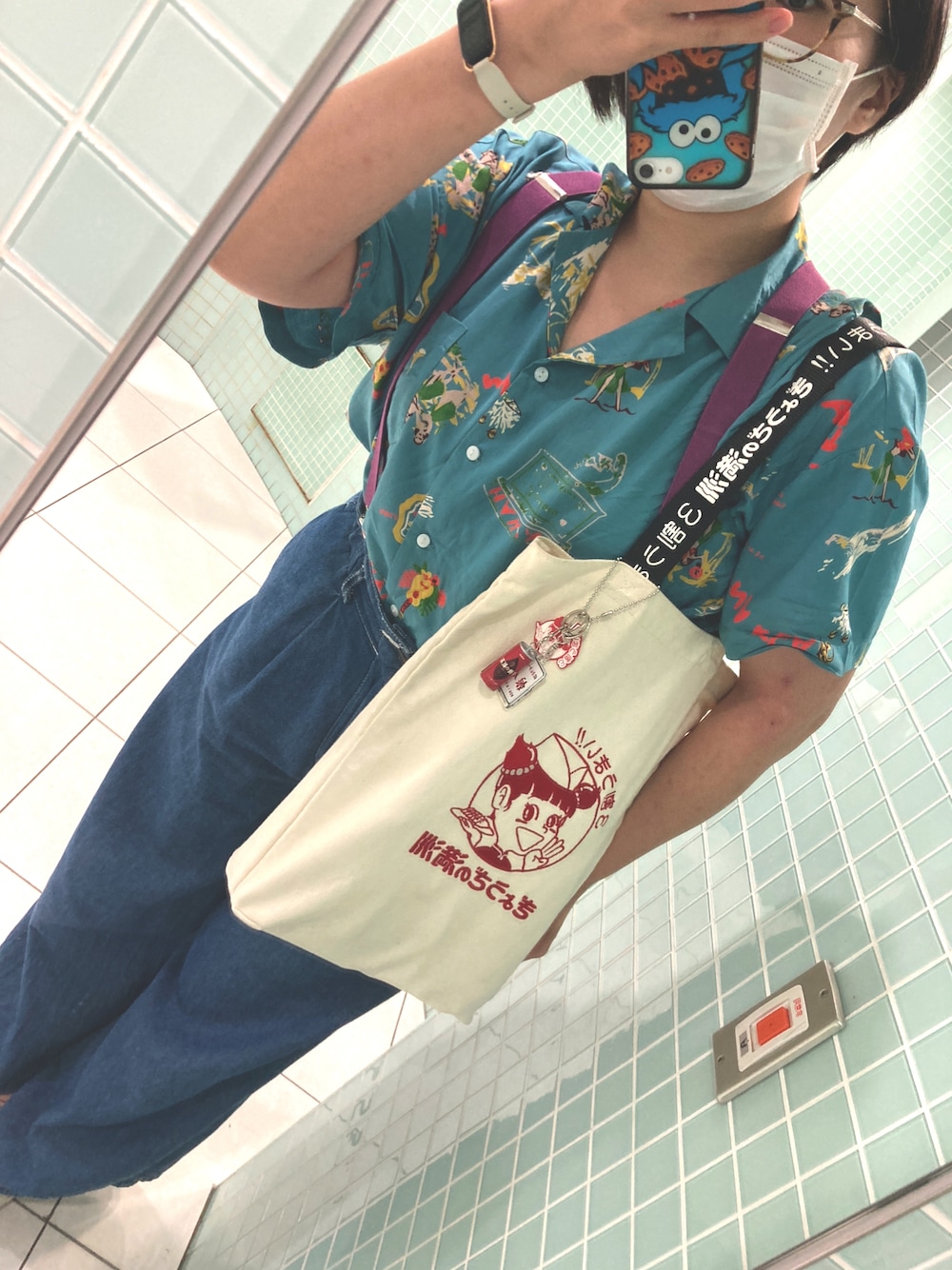 「夏コーデ、パンツスタイル、カジュアルコーデ、カラーコーデ、デニムコーデ、アロハシャツ、サスペンダー」｜「shunkaiのアイテム（シャツ/ブラウス、ブルー系）」を使った、な🌊さん（レディース・160cm）の夏コーディネートの1枚目の写真