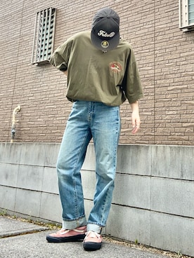 「GU（ジーユー）のアイテム（デニムパンツ、ブルー系）」を使った、youkiさん（レディース・161cm）の夏コーディネート