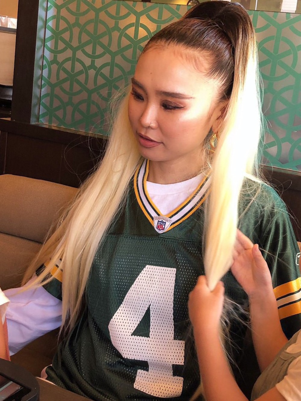「NHL、ゲームシャツ、グリーン、低身長、ストリート、古着MIX、休日スタイル」｜「NHLのアイテム（Tシャツ/カットソー、グリーン系）」を使った、ᏝᏬᏉᏕᎥƈ 🐻❤️さん（レディース・152cm）の秋コーディネートの1枚目の写真