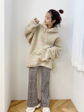 「アイテム（パーカー）」を使った、安中亜美さん（レディース・149cm・20代）の秋コーディネート
