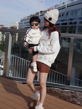 「アイテム（ニットキャップ/ビーニー）」を使った、安中亜美さん（レディース・149cm）の秋コーディネート