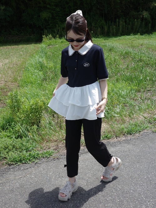 「JUMELLE(ジュメロ)のペプラムポロトップ(Tシャツ/カットソー)」を使った、安中亜美さん(レディース・149cm)の夏コーディネート