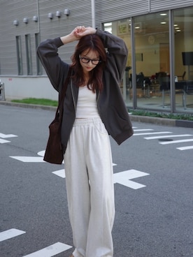 「アイテム（メガネ）」を使った、安中亜美さん（レディース・149cm）の秋コーディネート