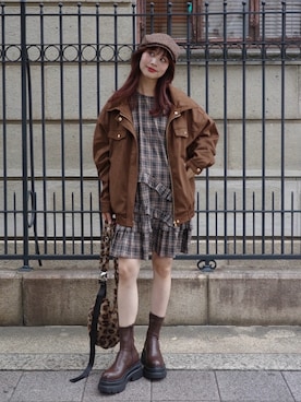 「アイテム（ハンチング/ベレー帽）」を使った、安中亜美さん（レディース・149cm）の秋コーディネート