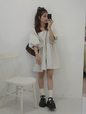 「アイテム（バレッタ/ヘアクリップ）」を使った、安中亜美さん（レディース・149cm）の秋コーディネート