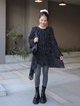 「アイテム（シュシュ）」を使った、安中亜美さん（レディース・149cm）の秋コーディネート