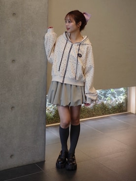 安中亜美さんのコーディネート