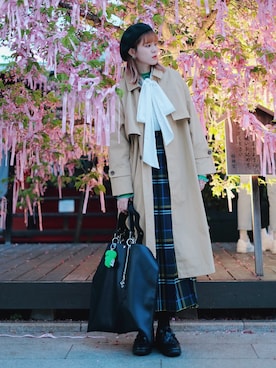 「アイテム（ステンカラーコート）」を使った、安吉🍀さん（レディース・162cm）の夏コーディネート