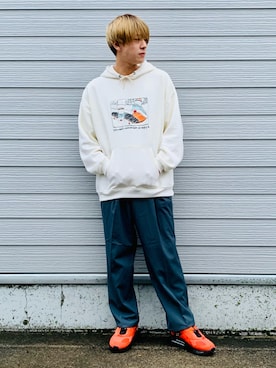 「JUNRED（ジュンレッド）のアイテム（パーカー）」を使った、はるまきさん（メンズ・173cm）の秋コーディネート