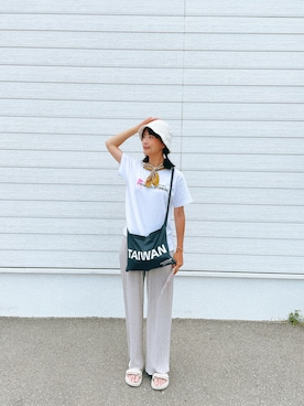 「FILA（フィラ）のアイテム（シューズ）」を使った、類さん（レディース・166cm）の夏コーディネート