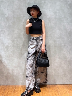 「PBLIM（ページボーイリム）のアイテム（サンダル）」を使った、Kotohaさん（レディース・170cm）の夏コーディネート