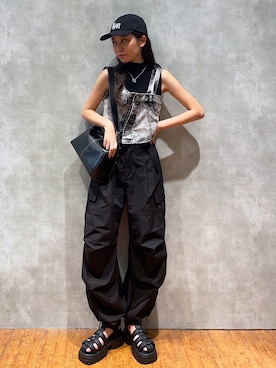 「PBLIM（ページボーイリム）のアイテム（サンダル）」を使った、Kotohaさん（レディース・170cm）の夏コーディネート