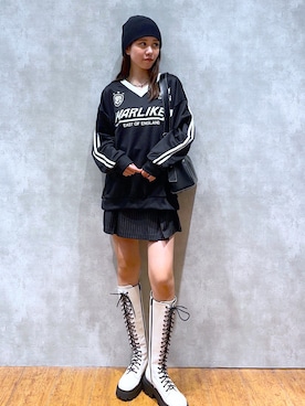 「PBLIM（ページボーイリム）のアイテム（その他トップス）」を使った、Kotohaさん（レディース・170cm）の秋コーディネート