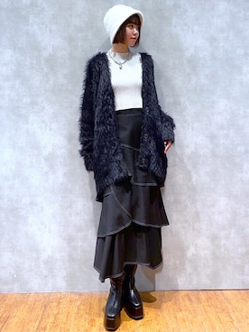 「PAGEBOY（ページボーイ）のモンスターフェザーカーディガン（カーディガン/ボレロ）」を使った、Kotohaさん（レディース・170cm）の秋コーディネート