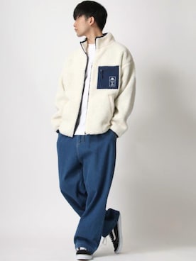 「Lazar（ラザル）のアイテム（デニムパンツ）」を使った、Lazarさん（メンズ・177cm）の冬コーディネート