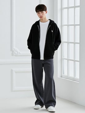 「アイテム（パーカー）」を使った、Lazarさん（メンズ・178cm）の秋コーディネート