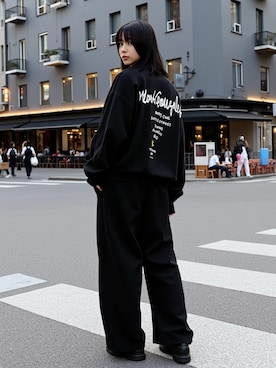 「アイテム（スウェット）」を使った、Lazarさん（レディース・165cm）の秋コーディネート