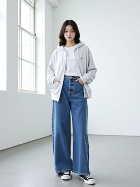 「アイテム（スニーカー）」を使った、Lazarさん（レディース・154cm）の秋コーディネート