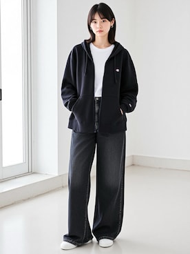 「アイテム（パーカー）」を使った、Lazarさん（レディース・157cm）の秋コーディネート