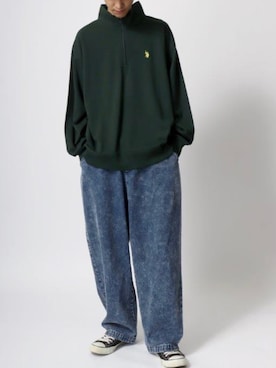 「Lazar（ラザル）のアイテム（デニムパンツ）」を使った、Lazarさん（メンズ・177cm）の冬コーディネート