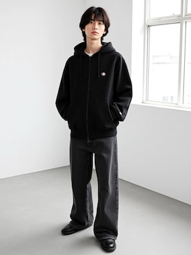 「アイテム（パーカー）」を使った、Lazarさん（メンズ・178cm）の秋コーディネート