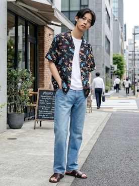 「Levi's（リーバイス）のアイテム（パンツ）」を使った、Lazarさん（メンズ・176cm）の夏コーディネート