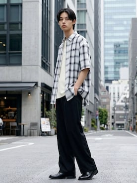 「U.S. POLO ASSN.（ユーエスポロアッスン）のU.S. POLO ASSN./ユーエスポロアッスン 別注 Oxford Ombre Shirt/オーバーサイズ オックス無地 オンブレチェック ロゴ ワンポイント刺繍 レギュラーカラーシャツ/半袖シャツ/レディース メンズ（シャツ/ブラウス、ホワイト系）」を使った、Lazarさん（メンズ・176cm）の夏コーディネート