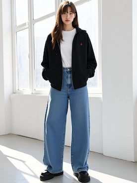 「アイテム（パーカー）」を使った、Lazarさん（レディース・164cm）の秋コーディネート
