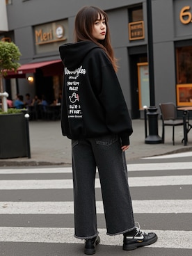 「アイテム（パーカー）」を使った、Lazarさん（レディース・161cm）の秋コーディネート