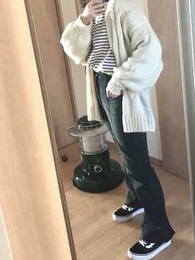 「VANS（バンズ）のVANS ヴァンズ プラットフォーム OLD SKOOL PLAT BLACK（スニーカー、ブラック系）」を使った、Minea*さん（レディース・157cm）の冬コーディネート