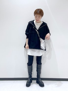 「ジーナシス」｜「アイテム（パーカー）」を使った、スズさん（レディース・162cm）の秋コーディネート