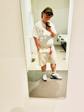 「LACOSTE（ラコステ）のリネン×レーヨンブレンドツイルショーツ（その他パンツ、ホワイト系）」を使った、りゅうたさん（メンズ・160cm）の春コーディネート