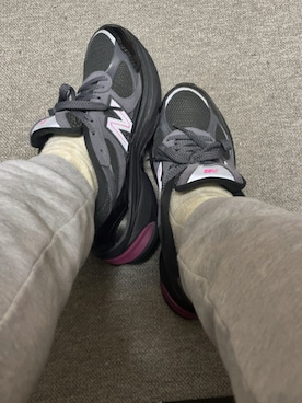 「LACOSTE（ラコステ）のエッセンシャルテーパードスウェットパンツ（スウェットパンツ、グレー系）」を使った、りゅうたさん（メンズ・160cm）の春コーディネート