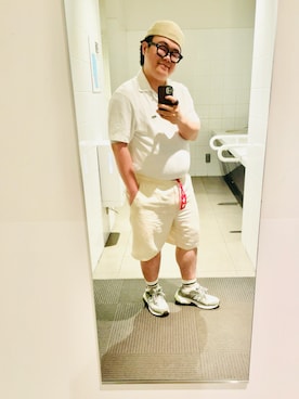 「LACOSTE（ラコステ）のコットン×リネン オープンカラーネックポロシャツ（ポロシャツ、ホワイト系）」を使った、りゅうたさん（メンズ・160cm）の春コーディネート