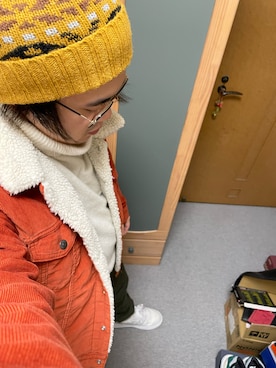 デニムジャケットを使った 白ニット のメンズ人気ファッションコーディネート Wear