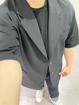 「黒Tシャツ」｜「アイテム（ベスト、ブラック系）」を使った、りゅうたさん（メンズ・158cm）の秋コーディネート