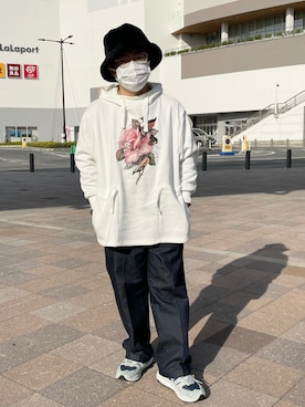 パーカーを使った バケットハット のメンズ人気ファッションコーディネート Wear