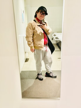 「アイテム（スニーカー）」を使った、りゅうたさん（メンズ・160cm・30代）の春コーディネート