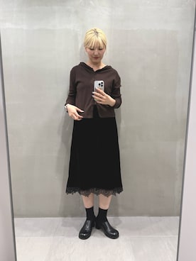 「KBF（ケイビーエフ）のアイテム（スカート）」を使った、ユイさん（レディース・164cm）の秋コーディネート