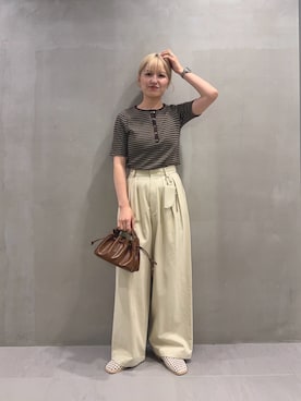 「KBF（ケイビーエフ）のアイテム（パンツ）」を使った、ユイさん（レディース・164cm）の夏コーディネート