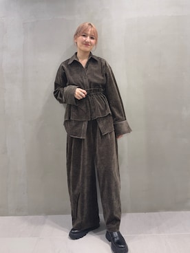 「LAATO（ラート）のアイテム」を使った、ユイさん（レディース・163cm）の秋コーディネート