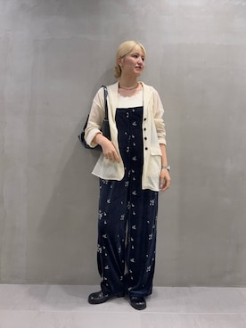 「KBF（ケイビーエフ）のアイテム（タンクトップ）」を使った、ユイさん（レディース・164cm）の秋コーディネート