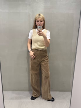 「KBF（ケイビーエフ）のピーチスキンオーバルパンツ（その他パンツ、ベージュ系）」を使った、ユイさん（レディース・164cm）の夏コーディネート