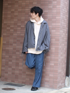 「shiki tokyo（シキトウキョウ）のアイテム（パーカー）」を使った、takumaさん（メンズ・178cm）の春コーディネート