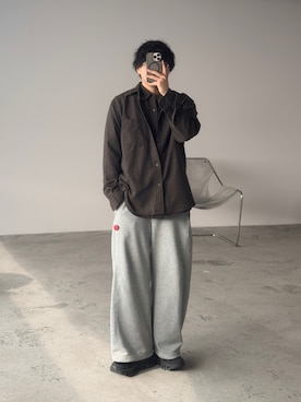 「Unblend（アンブレンド）の【Unblend】ドロスト ヘビーウェイトカーブスウェットパンツ 【セットアップ対応】（スウェットパンツ、グレー系）」を使った、kurashinoiyashiさん（メンズ・158cm）の春コーディネート