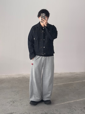 「Unblend（アンブレンド）の【Unblend】ドロスト ヘビーウェイトカーブスウェットパンツ 【セットアップ対応】（スウェットパンツ、グレー系）」を使った、kurashinoiyashiさん（メンズ・158cm）の春コーディネート