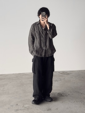 「LIDNM（リドム）のSILK LINEN SUCKER FATIGUE PANTS（カーゴパンツ、ブラック系）」を使った、kurashinoiyashiさん（メンズ・158cm）の春コーディネート