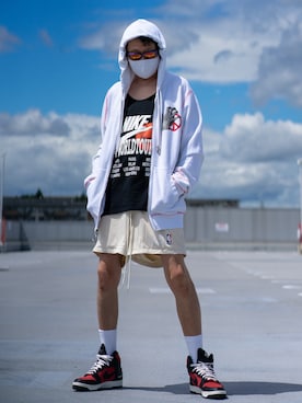 「OFF-WHITE」｜「アイテム（パーカー）」を使った、HYS-TKさん（メンズ・178cm）の夏コーディネート