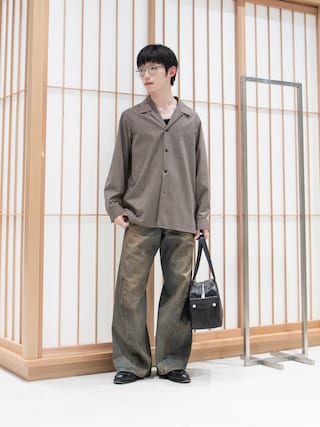 「STUDIOUS（ステュディオス）の【STUDIOUS】Linenｗool Cupra Shirts（シャツ/ブラウス）」を使った、Aoi Sugiyama さん（メンズ・170cm）の夏コーディネート
