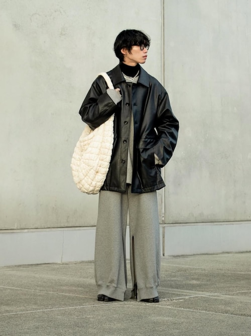 オーバーサイズ キルトショルダーバッグ（ビジネスバッグ）｜COS